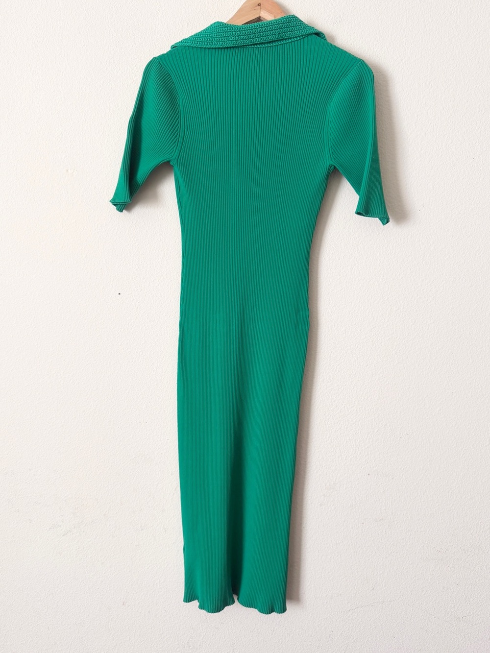 A.L.C XL Adrian collared short sleeve ribbed knit stretchy midi dress in green - Picture 5 of 6
